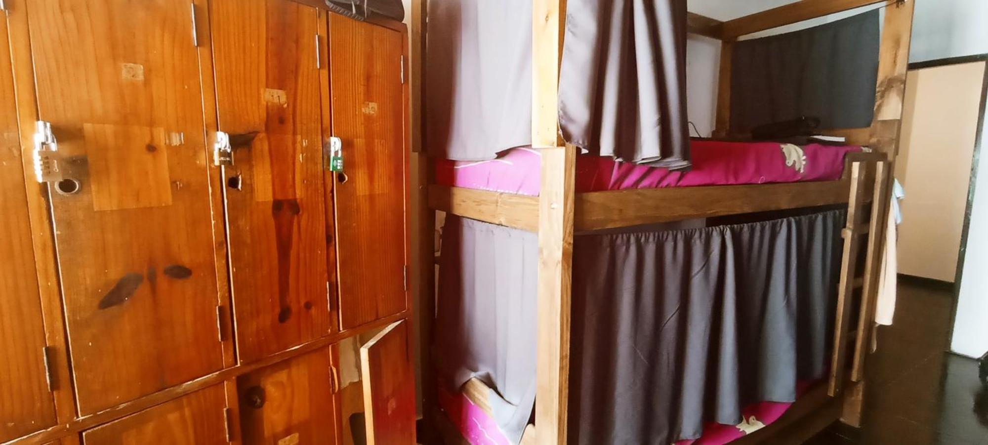 Gueemes Hostel Córdoba Eksteriør billede