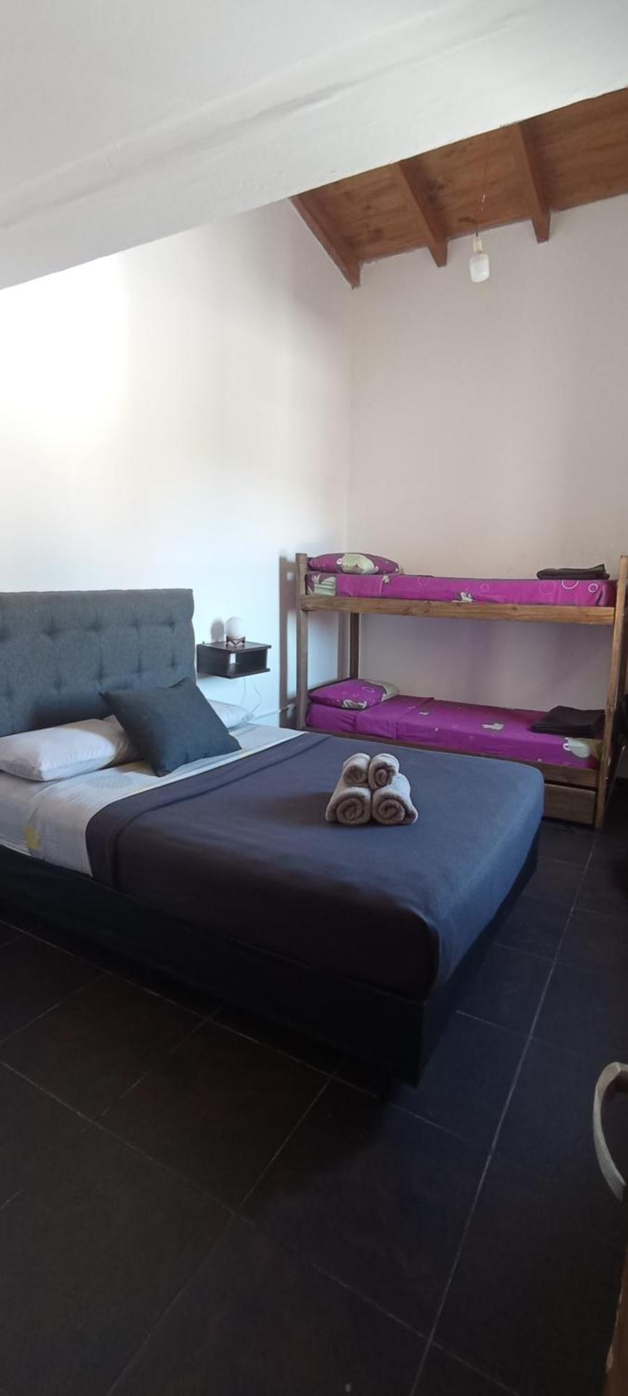 Gueemes Hostel Córdoba Eksteriør billede