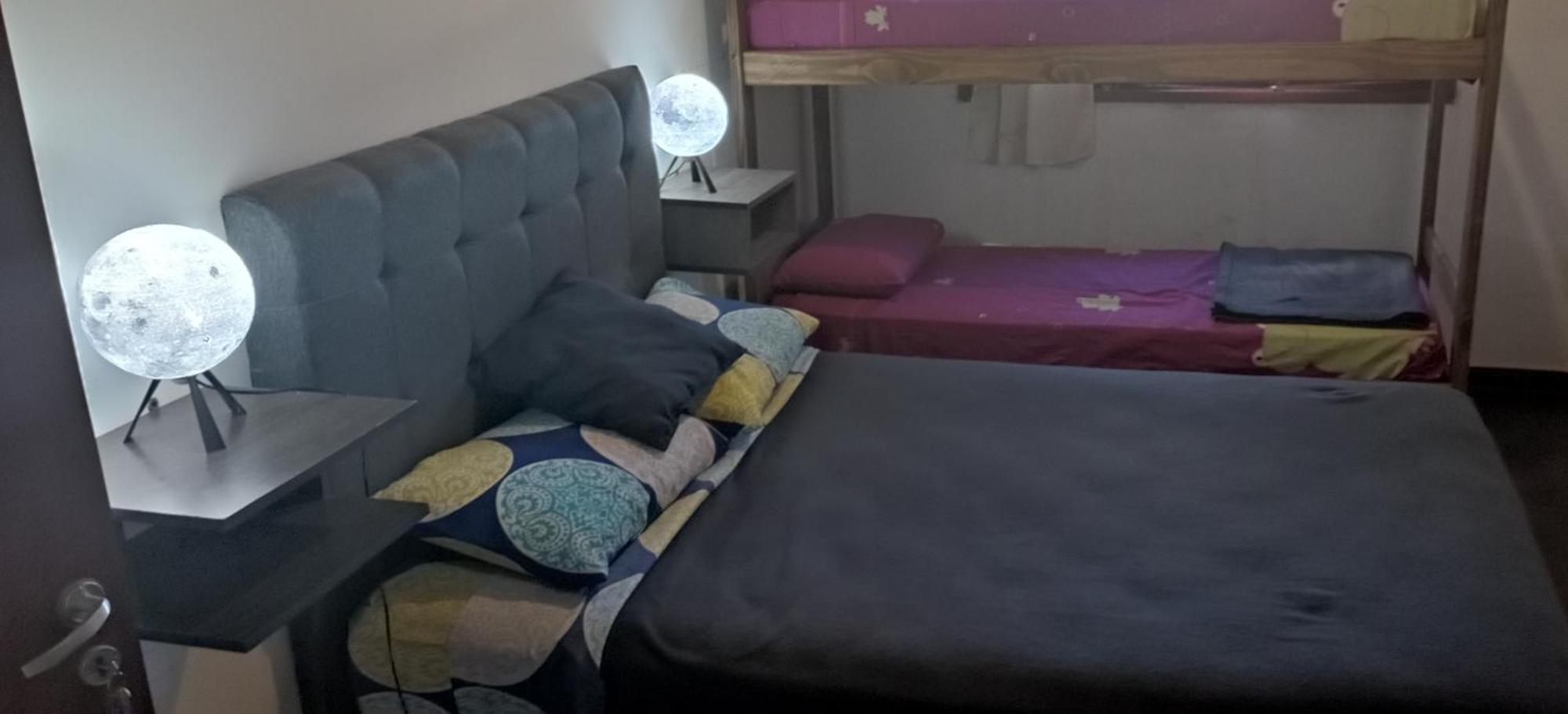 Gueemes Hostel Córdoba Eksteriør billede